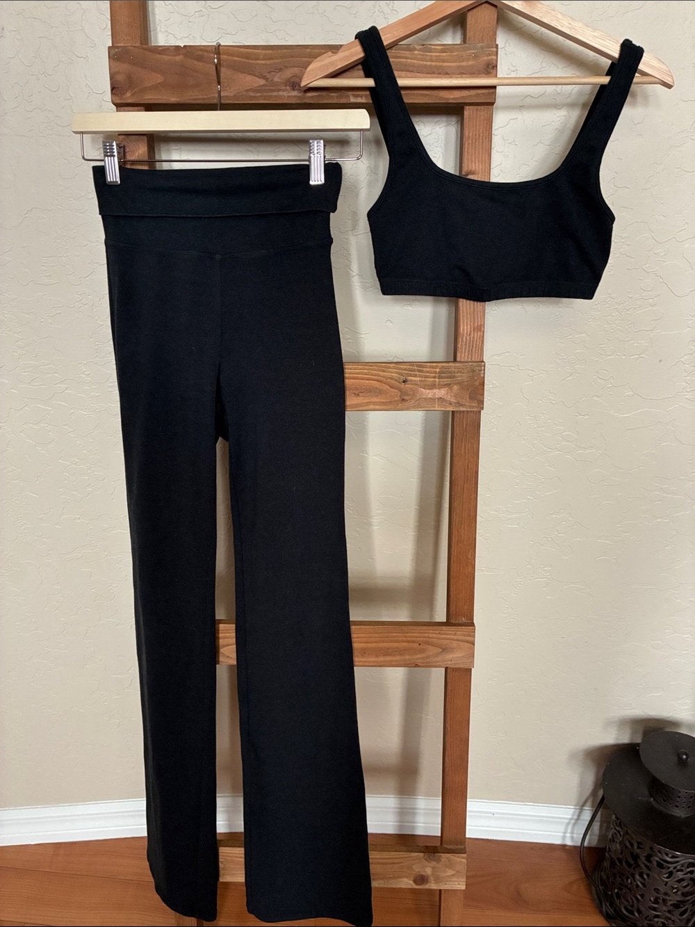 SKIMS Dark Gray High-Waist Wide-Leg Pants with Matching Sports Bra Skims set